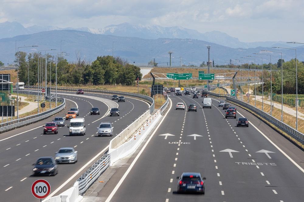 Copertina per Ascensione, ondate di turisti in Fvg: bollino rosso in autostrada